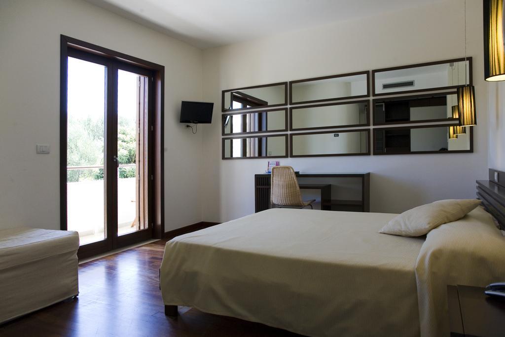 וילאמארה Hotel Le Piane חדר תמונה